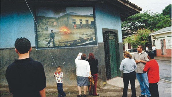 meiselas31